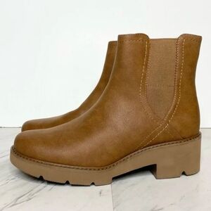 Naturalizer Cade Brown Chelsea Bootie 5.5